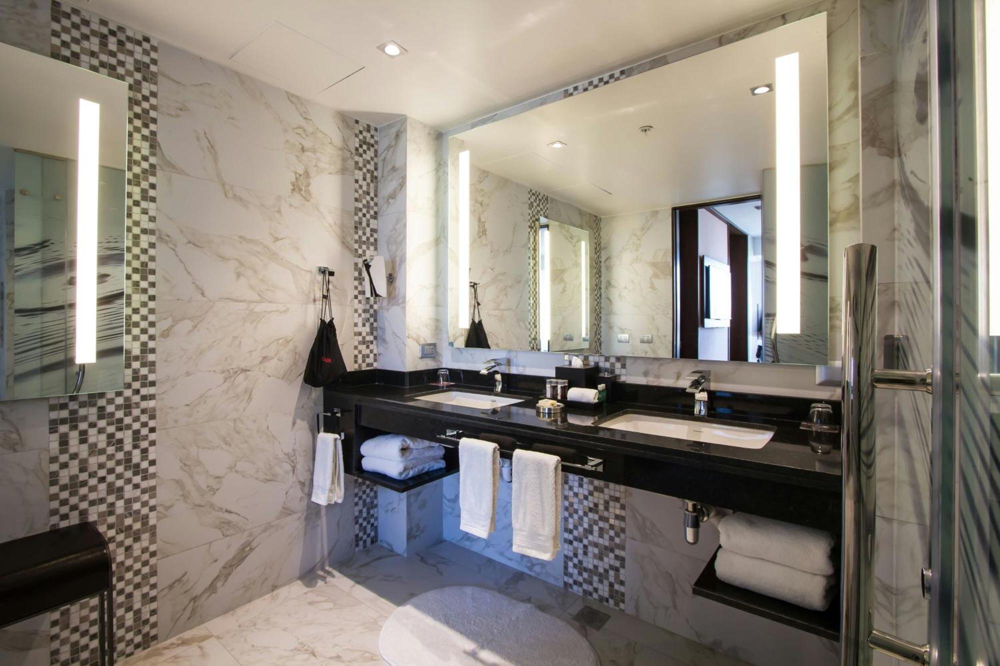 Renaissance Santiago By Marriott Hotell Eksteriør bilde