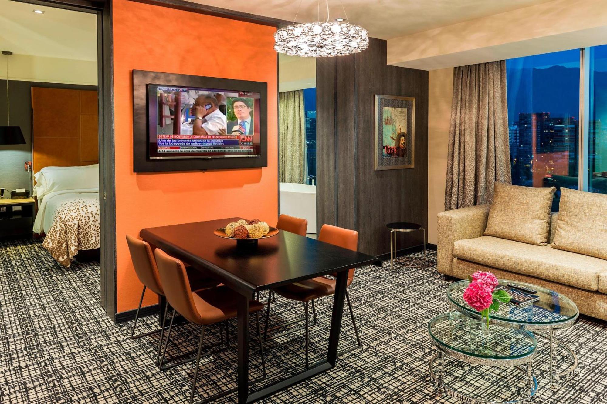 Renaissance Santiago By Marriott Hotell Eksteriør bilde